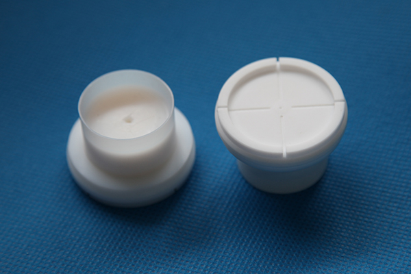 �ķ����Ͱ�